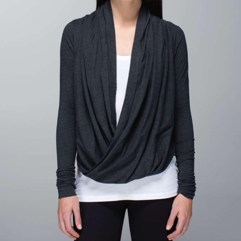 lululemon’s Iconic Wrap in Heather Black, Size 4, 👏Great Preloved Condition